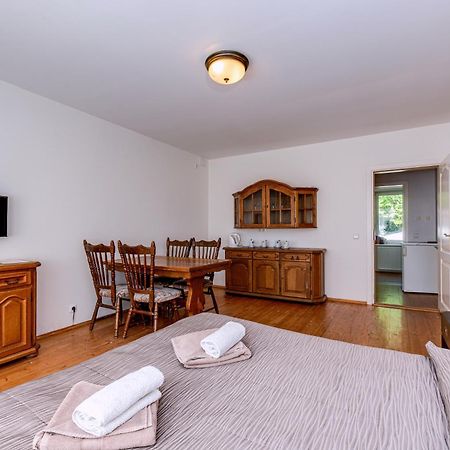 Hotel Jelita Nido Chambre photo